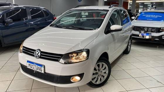 VOLKSWAGEN SPACEFOX 1.6 MI TREND 8V FLEX 4P MANUAL VOLKSWAGEN SPACEFOX 1.6 MI TREND 8V FLEX 4P MANUAL